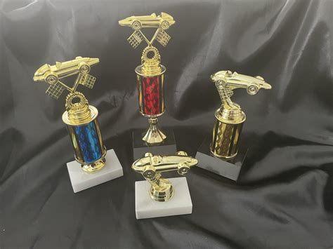 Pinewood Derby Trophies - Advantage Awards and Engraving