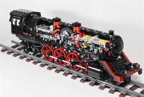 LEGO Pneumatic Steam Locomotive Works and Sounds Like the Real Thing - autoevolution