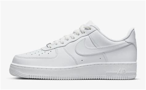 Cómo limpiar las zapatillas Nike Air Force 1 blancas para que queden como nuevas | Las Provincias