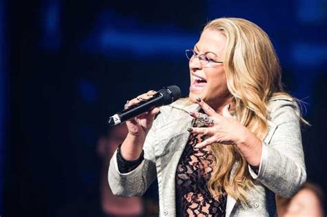 Singer Anastacia on her New Year's Eve plans | Express.co.uk