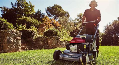 5 Best Honda Lawn Mowers - July 2020 - BestReviews