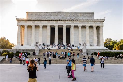 35 'Must-See' And 'Skip' D.C. Tourist Attractions From D.C. Locals