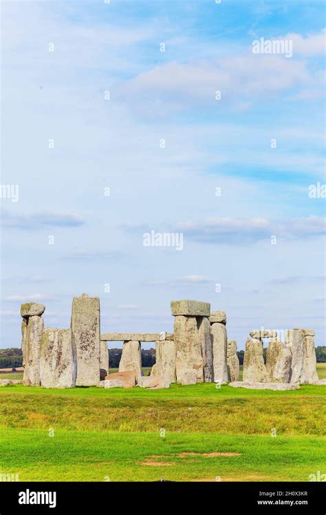 Stonehenge, Wiltshire, England, UK Stock Photo - Alamy