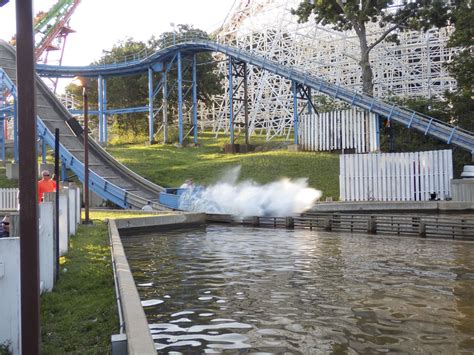 Tidal Wave (Six Flags St. Louis) - Coasterpedia - The Roller Coaster and Flat Ride Wiki