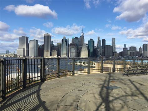 Paseo de Brooklyn Heights - Serenas vistas de Manhattan