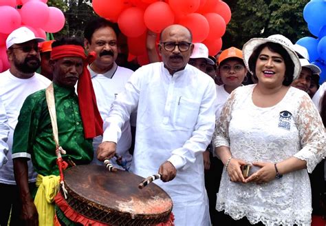 Ranchi : Jharkhand Assembly Speaker Rabindra Nath Mahato plays the ...