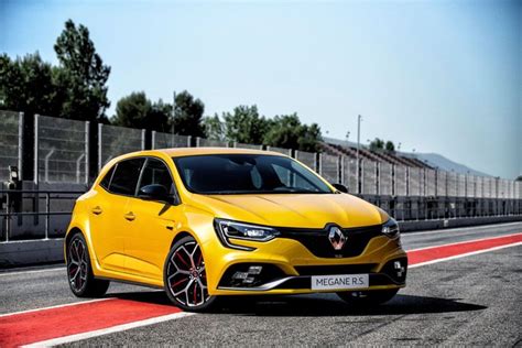 Renault Mégane RS Trophy 2019: 300 CV y 420 Nm para el más deportivo