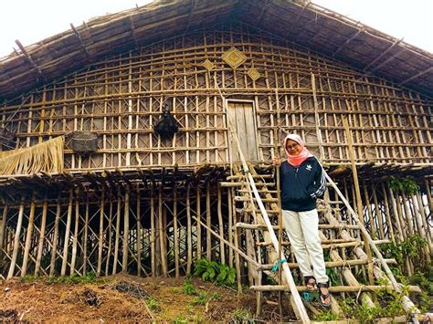 rumah kaki seribu | Indonesia Traveler