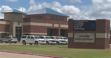 Joshua ISD Plans To Start School Year With In-Person Learning Option - CBS Texas