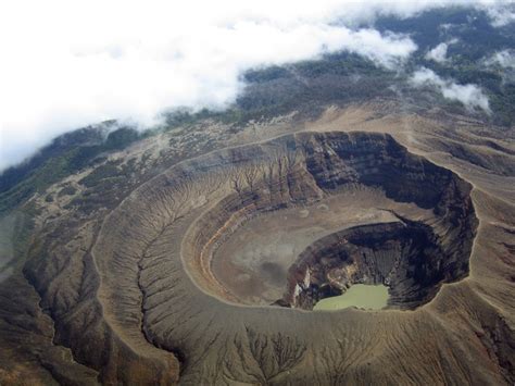 Santa Ana Volcano Mountain Information