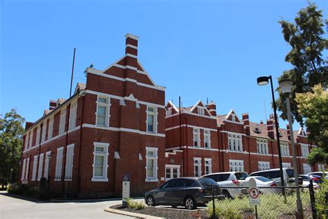 File:Perth Modern School, 2015 01.jpg - Wikimedia Commons