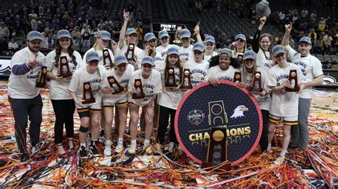 Ashland U. women's basketball team returns after winning National Championship