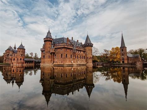 15 Fascinating Facts About Kasteel De Haar - Facts.net