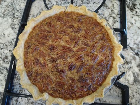 Easy Pecan Pie – M&M Hit The Road