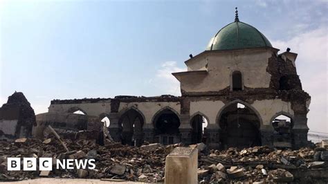 Mosul: A city still in ruins, two years after defeat of IS - BBC News