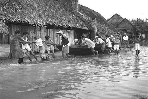 Potong Pasir turns into waterway | The Straits Times