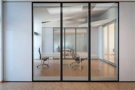 Which Glass Is Used for Partitioning? Glass Partitions for Office ...