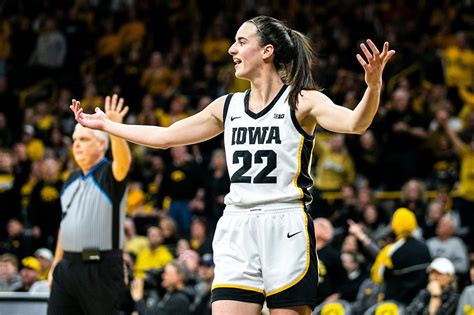 Caitlin Clark 'soaking in' her potential final year at Iowa, not ...