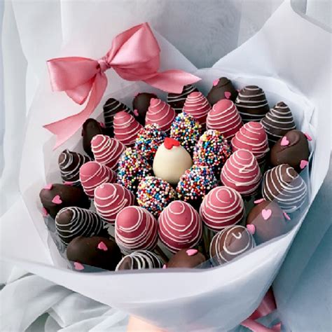 Strawberries Dipped In Chocolate Bouquet