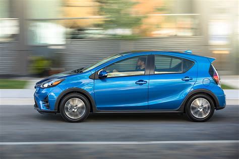 2018 Toyota Prius C Specs & Photos - autoevolution