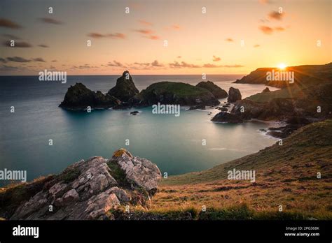 Kynance Cove Sunset Cornwall Stock Photo - Alamy