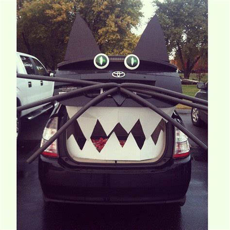 Kick This Halloween Into Full Gear With These Creative Trunk-or-Treat Ideas | Trunk or treat ...