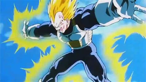 Dragon Ball Z - Vegeta realiza el Final Flash contra Cell