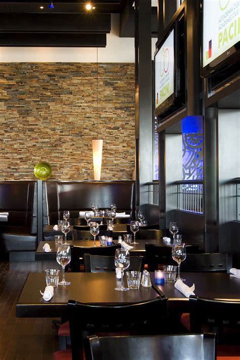 Pacini Restaurant • MHB PHOTO-GRAF | Calgary Architecture . Corporate Photography