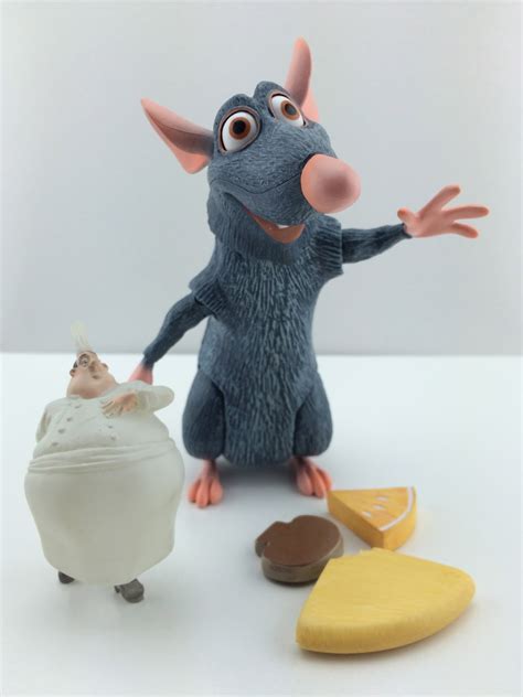 Dan the Pixar Fan: Ratatouille: Disney Store Figure Collection 2007