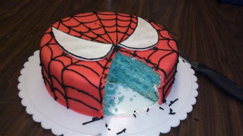 Wright Designs: Spiderman Cake