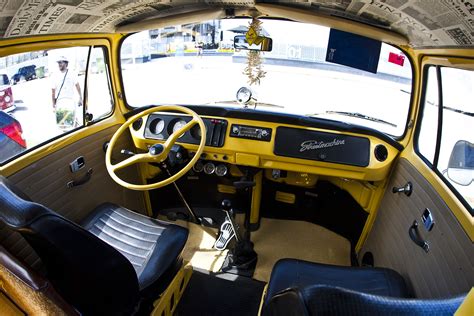 VW T2 Interior - What a View! More Interior Kombi, Volkswagen Bus Interior, Vw Kombi Van, Vw Bus ...