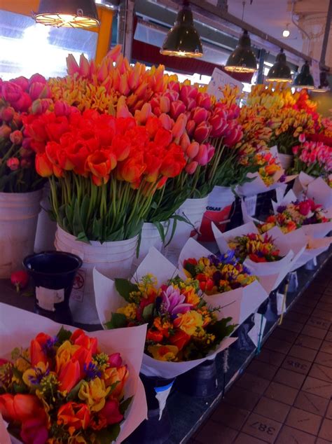 Pike Place Market Spring Blooms | Pike place market flowers, Spring ...