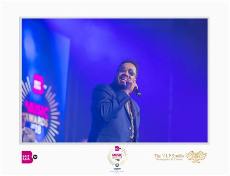 MIKA SINGH PERFORMS AT THE BRITASIA TV MUSIC AWARDS 2018 FOR THE FIRST ...