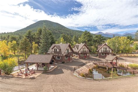 Riverfront Cabin | Estes Park Cabins