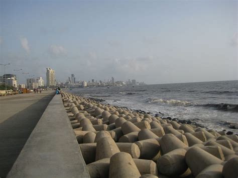 Marine Drive, Mumbai - Entry Fee, Visit Timings, Things To Do & More...