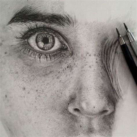 This woman is a human photocopier | Photorealistic portraits ...