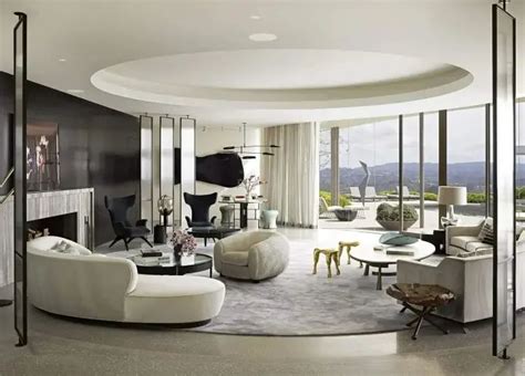 How to arrange a round living room to achieve a subtle harmony? Find ...