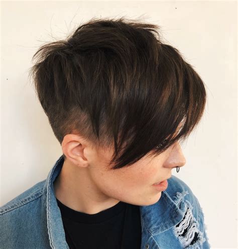 20 Bold Androgynous Haircuts for a New Look