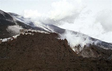 Hekla volcano, photos of the lava flows from the eruption in 2000.