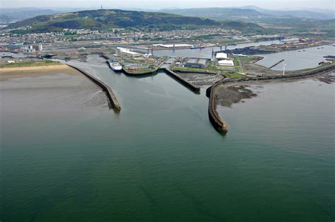 River Tawe Inlet in Maritime Quarter, WA, United Kingdom - inlet ...