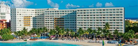 Book All-Inclusive Dreams Sands Cancun Resort & Spa