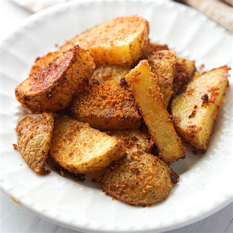 Spicy Roasted Potatoes Recipe - easy seasoned potatoes in the oven!