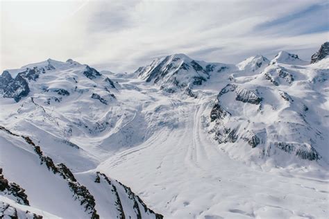 7 Top-Rated Ski Resorts in Switzerland - Studying in Switzerland