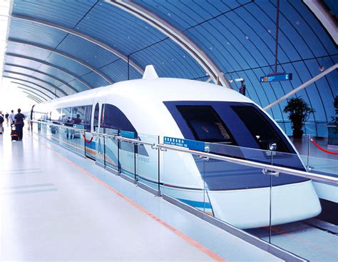 3 Days Shanghai Contrast Tour with Maglev Experience at a Local Price