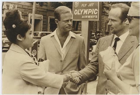 Frank Latimore et Rukmina Sukarno à Rome by Photographie originale ...