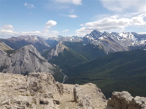 The Best Day Hikes In Jasper National Park