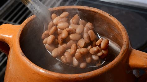 Baking Soda Is Key To Creamier Dried Beans