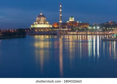 2,836 Putrajaya night view Images, Stock Photos & Vectors | Shutterstock