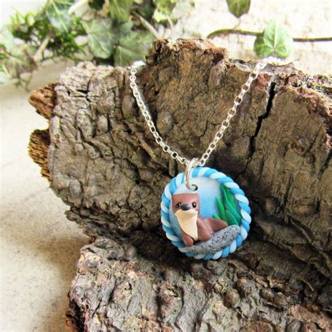 Otter necklace Polymer Clay Animals, Polymer Clay Crafts, Polymer Clay Jewelry, Otter Jewelry ...