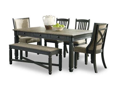 Tyler Creek Dining Table & 4 Chairs